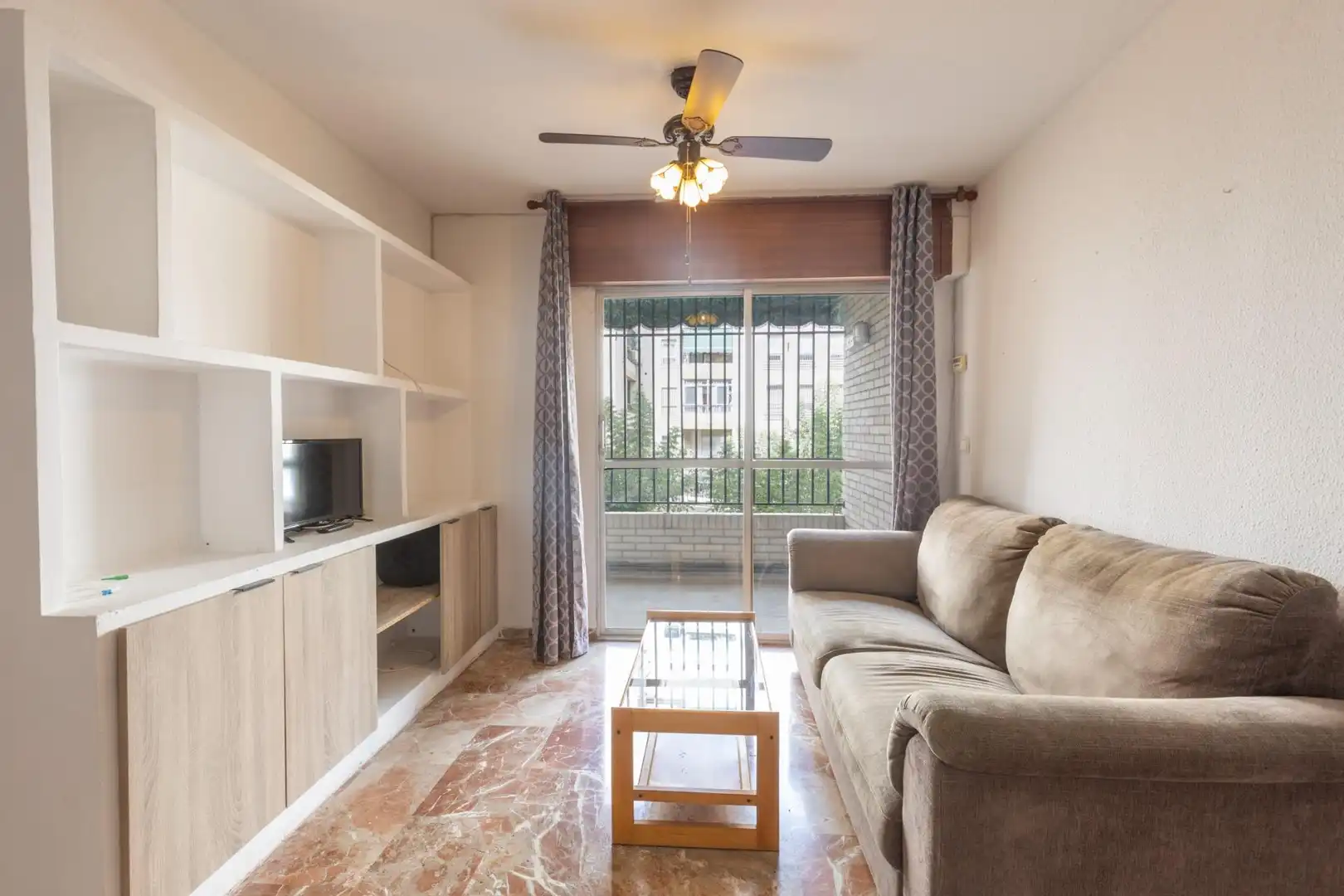Flat with lift for sale in Carretera de Málaga 67, imagen 3