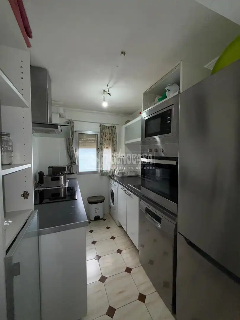Kitchen of Flat for sale in Sevilla  with Air Conditioner