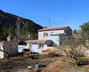 Vista exterior de Casa o xalet de lloguer en Barx amb Jardí privat, Terrassa i Piscina comunitària