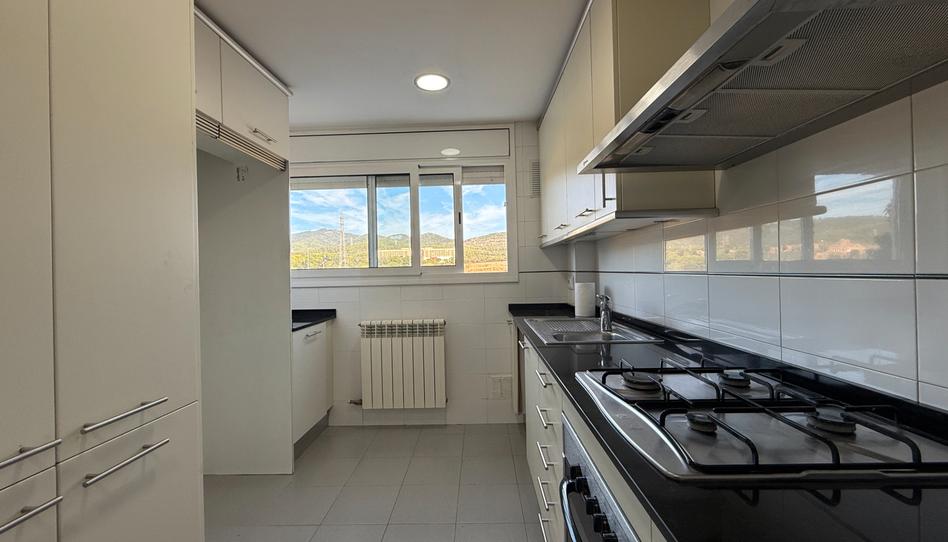 Foto 1 de Piso en venta en Avinguda de la Lacetània, Can Roca, Barcelona