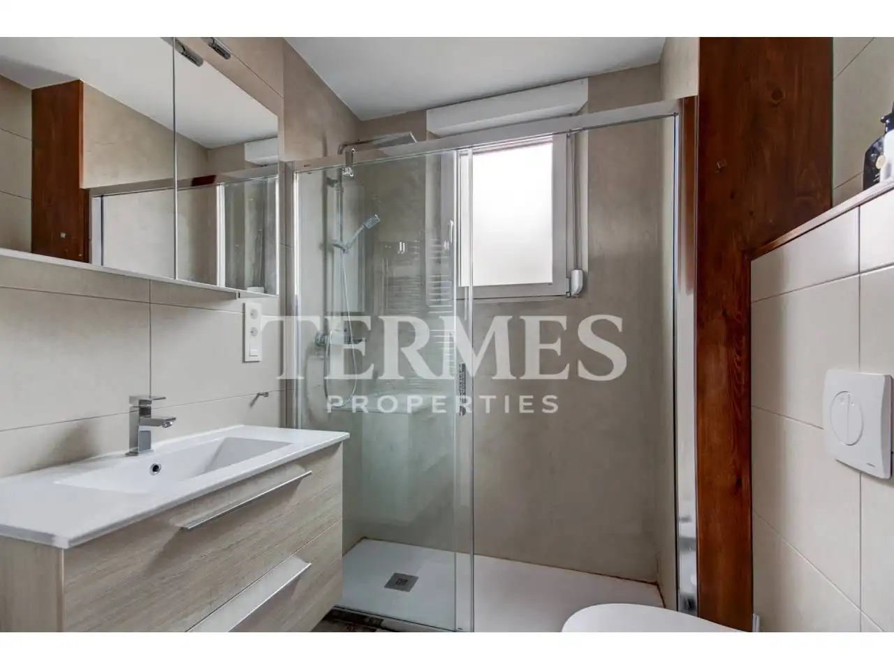 Baño de Casa o chalet en venta en Alp con Calefacción, Jardín privado y Terraza