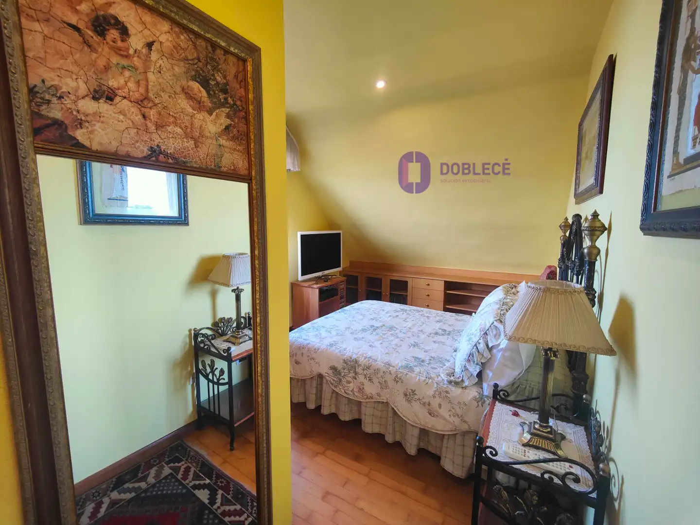 Habitación de Casa adosada en venta en Nigrán con Calefacción, Jardín privado y Parquet