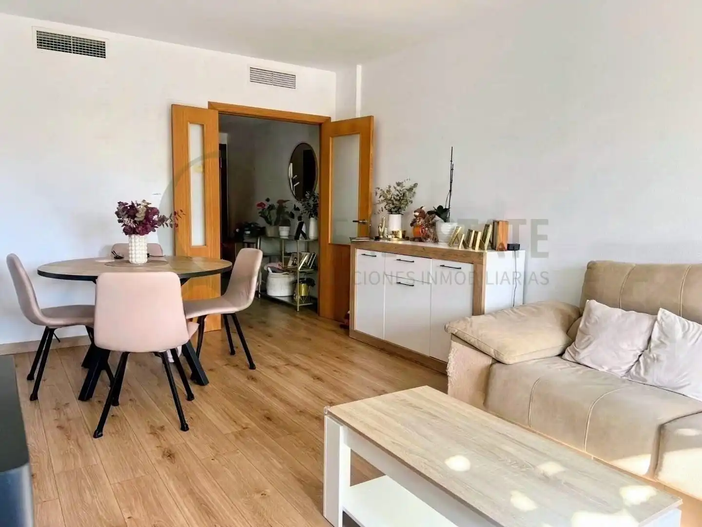 Living room of Flat for sale in Alicante / Alacant  with Air Conditioner, Heating and Private garden