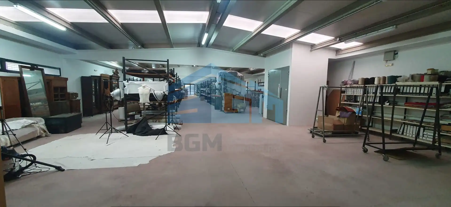 Nave industrial de alquiler en Ribadavia