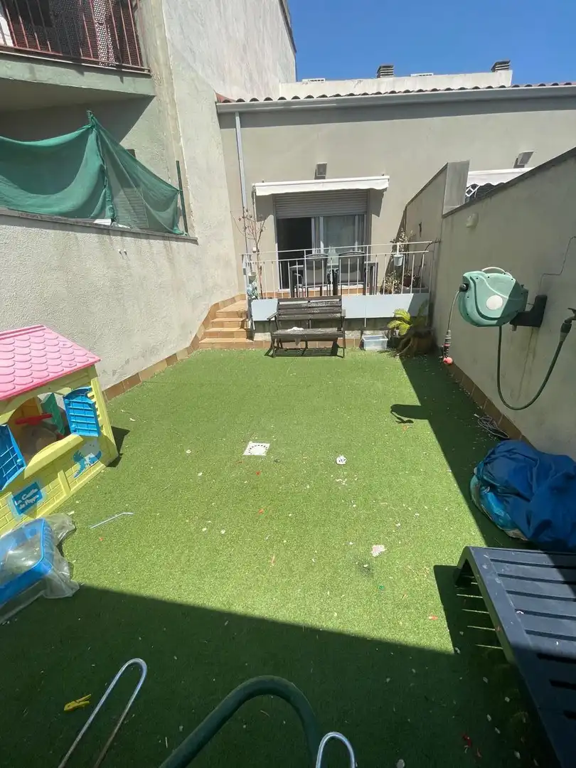 Terraza de Casa adosada en venta en Montcada i Reixac con Aire acondicionado, Jardín privado y Terraza