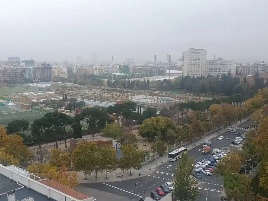 Vista exterior de Pis en venda en  Madrid Capital amb Aire condicionat