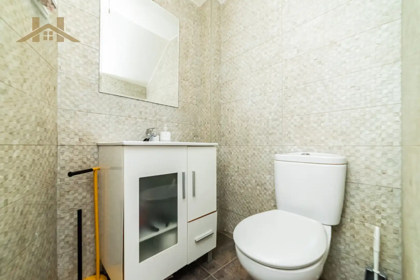 Badezimmer von Maisonette zum Verkauf in Móstoles mit Klimaanlage, Heizung und Terrasse