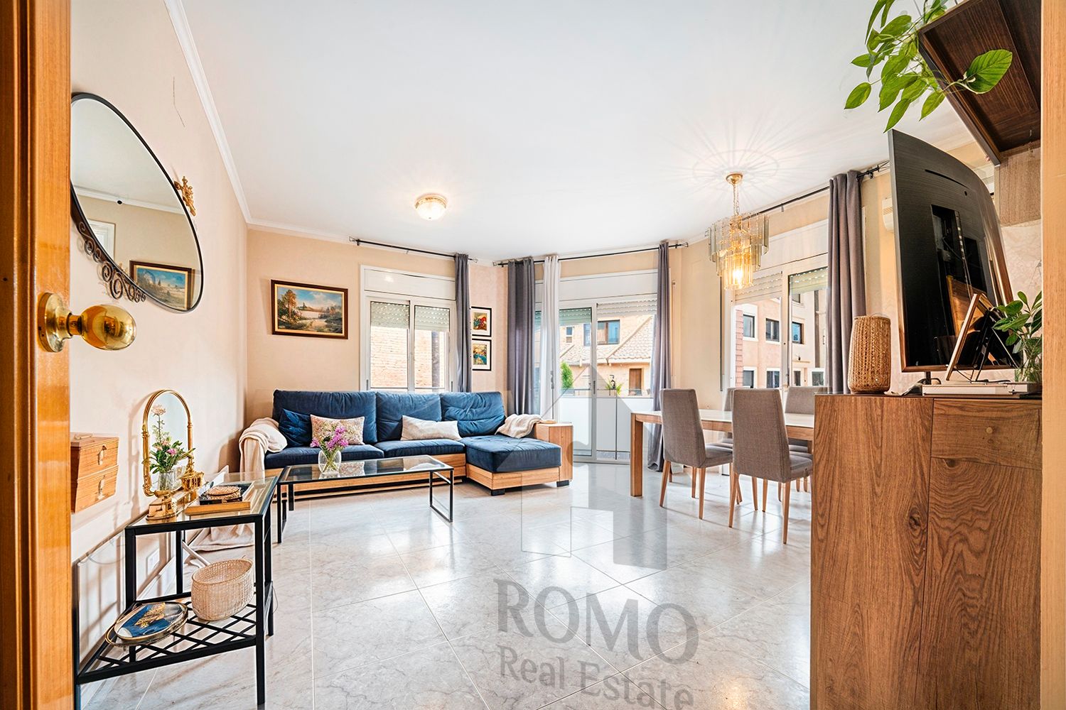 Vista exterior de Piso en venta en Santa Perpètua de Mogoda con Calefacción