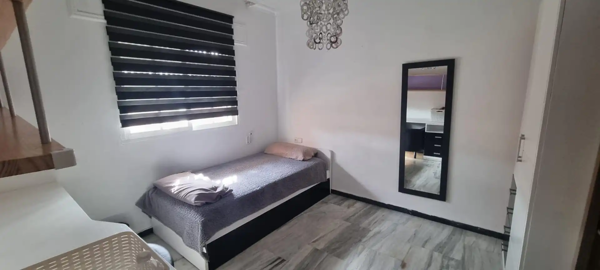 Bedroom of Houses for sale in Algeciras