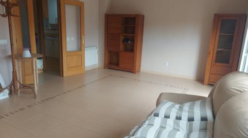 Foto 3 de Casa adosada de alquiler en Recas, Toledo