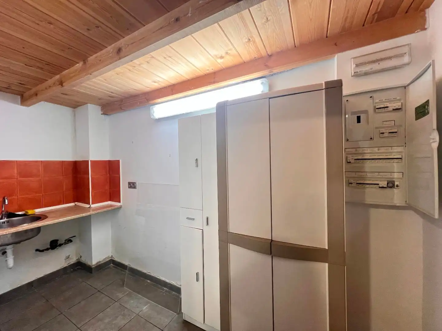 Cocina de Local en venta en Lasarte-Oria con Amueblado