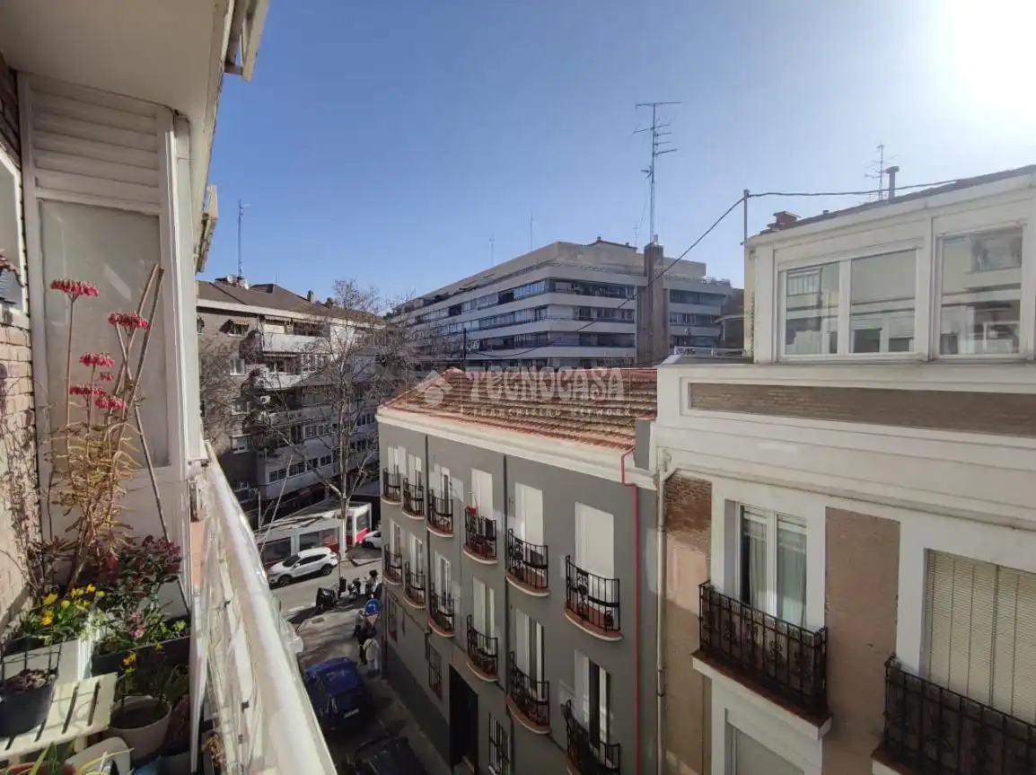 Vista exterior de Piso en venta en Madrid con Aire acondicionado, Calefacción y Terraza