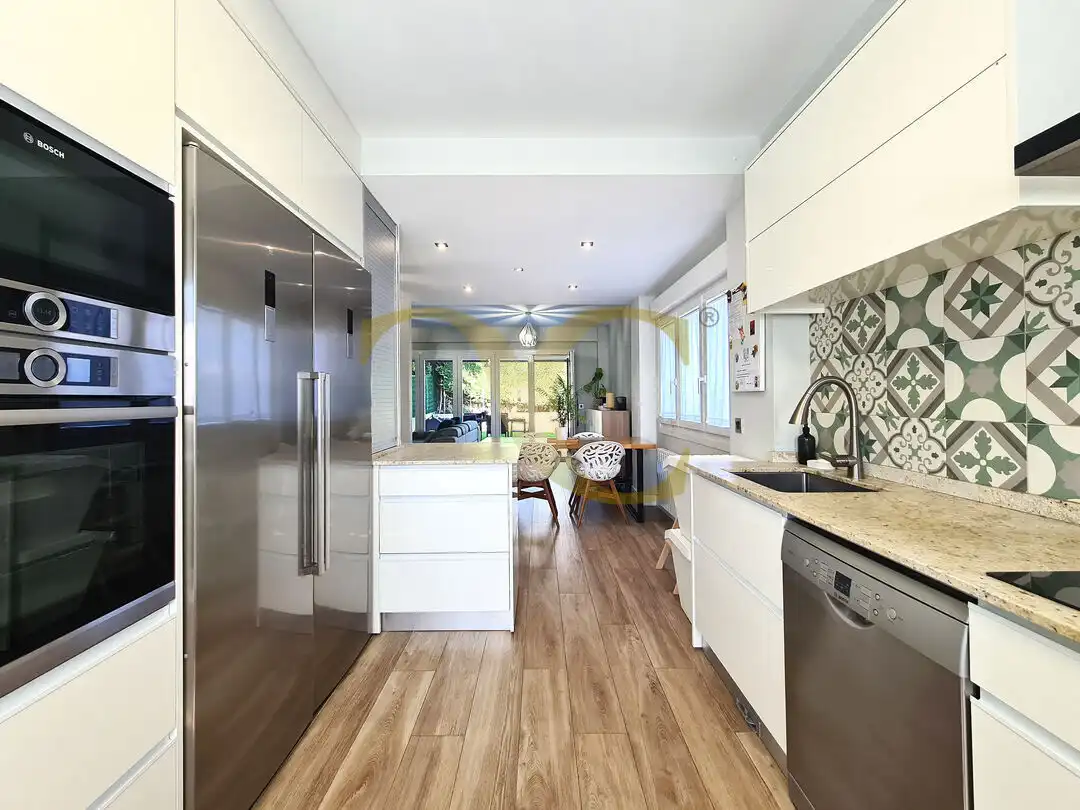 Detached house with garden for sale in Camino de la Belga, imagen 14