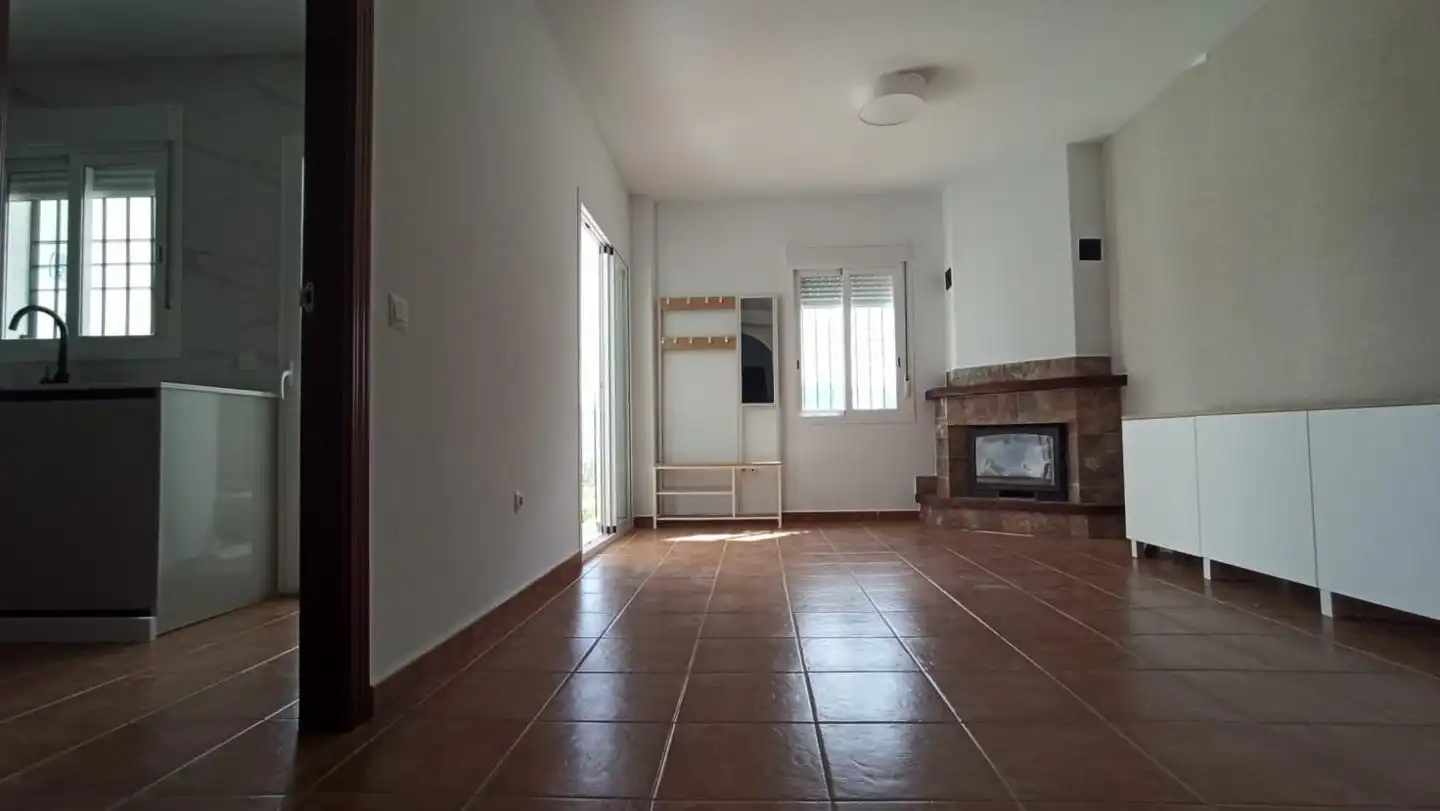Sala de estar de Casa o chalet de alquiler en Riogordo con Terraza