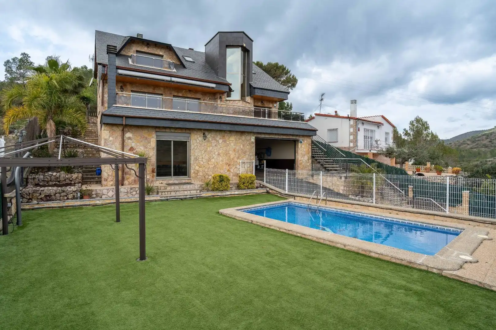 Piscina de Casa o xalet en venda en El Vendrell amb Calefacció, Jardí privat i Terrassa