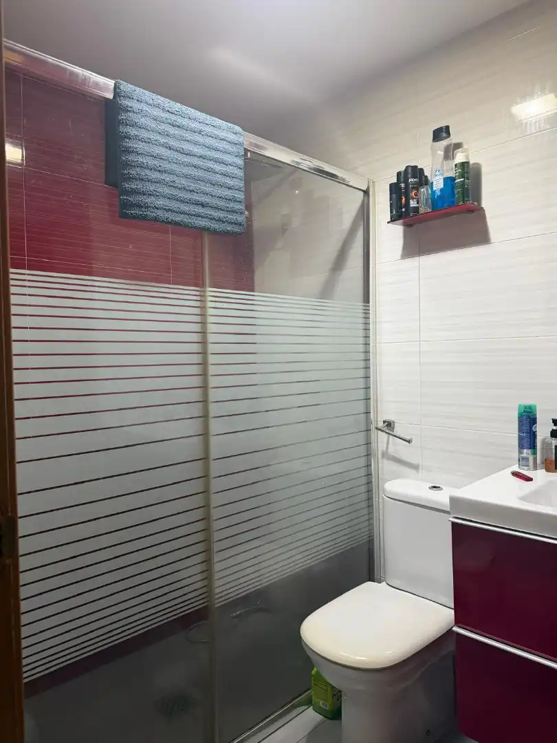 Baño de Piso en venta en Torremolinos con Aire acondicionado, Trastero y Amueblado