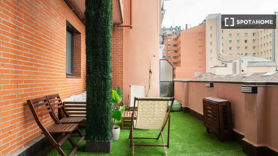 Terrace of Apartments for share in Madrid  with Air Conditioner, Heating and Terrace
