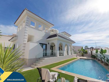 Villa con piscina in vendita a Rojales