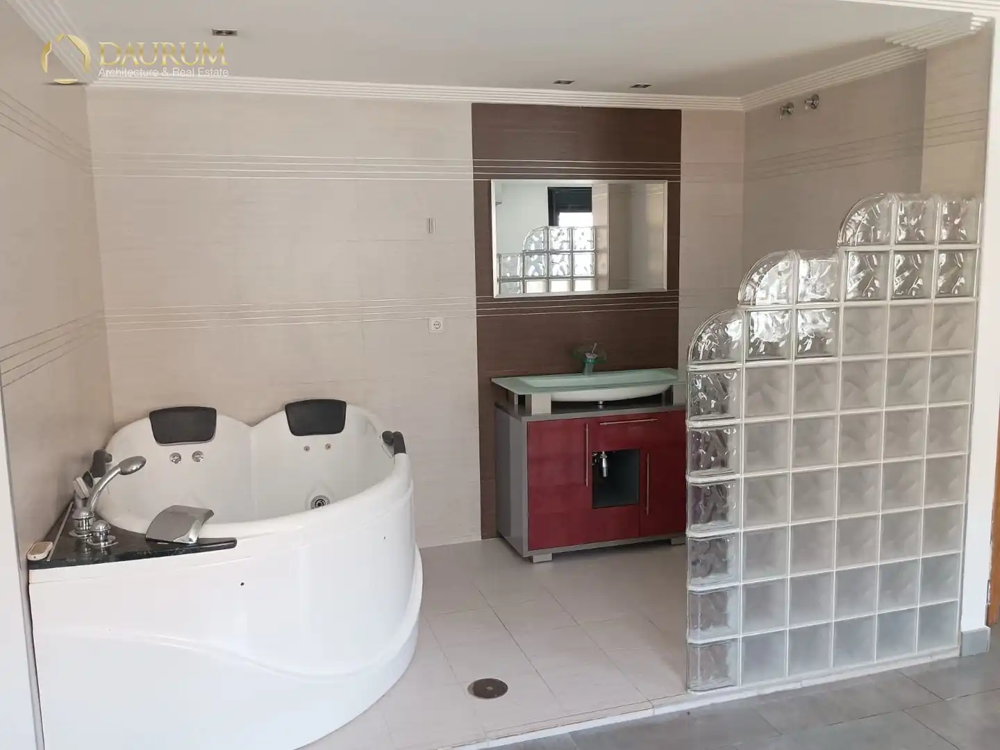 Bathroom of Detached homes for sale in Málaga  with Air Conditioner, Terrace and Swimming Pool