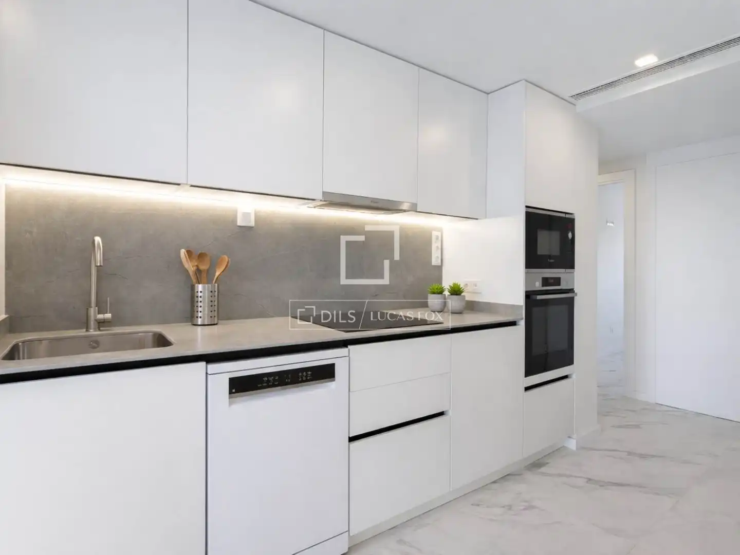 Kitchen of Flat for sale in Eivissa