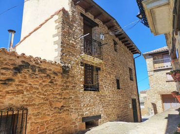 Casa amb balcó en venda a Ujué / Uxue