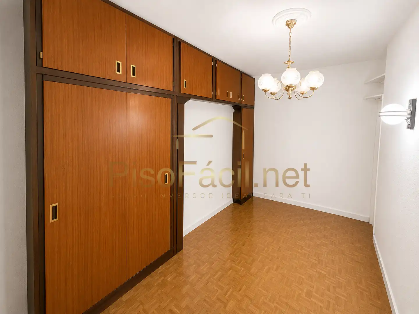 Habitación de Piso en venta en Madrid con Calefacción, Terraza y Alarma