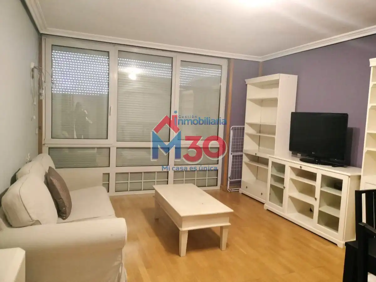 Sala d'estar de Apartament en venda en Miranda de Ebro amb Calefacció i Traster