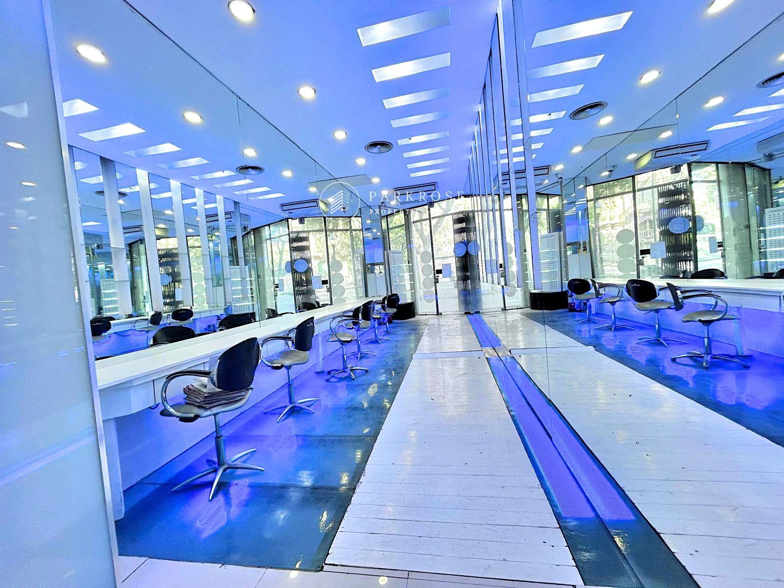 Premises to rent in  Barcelona Capital  with Furnished