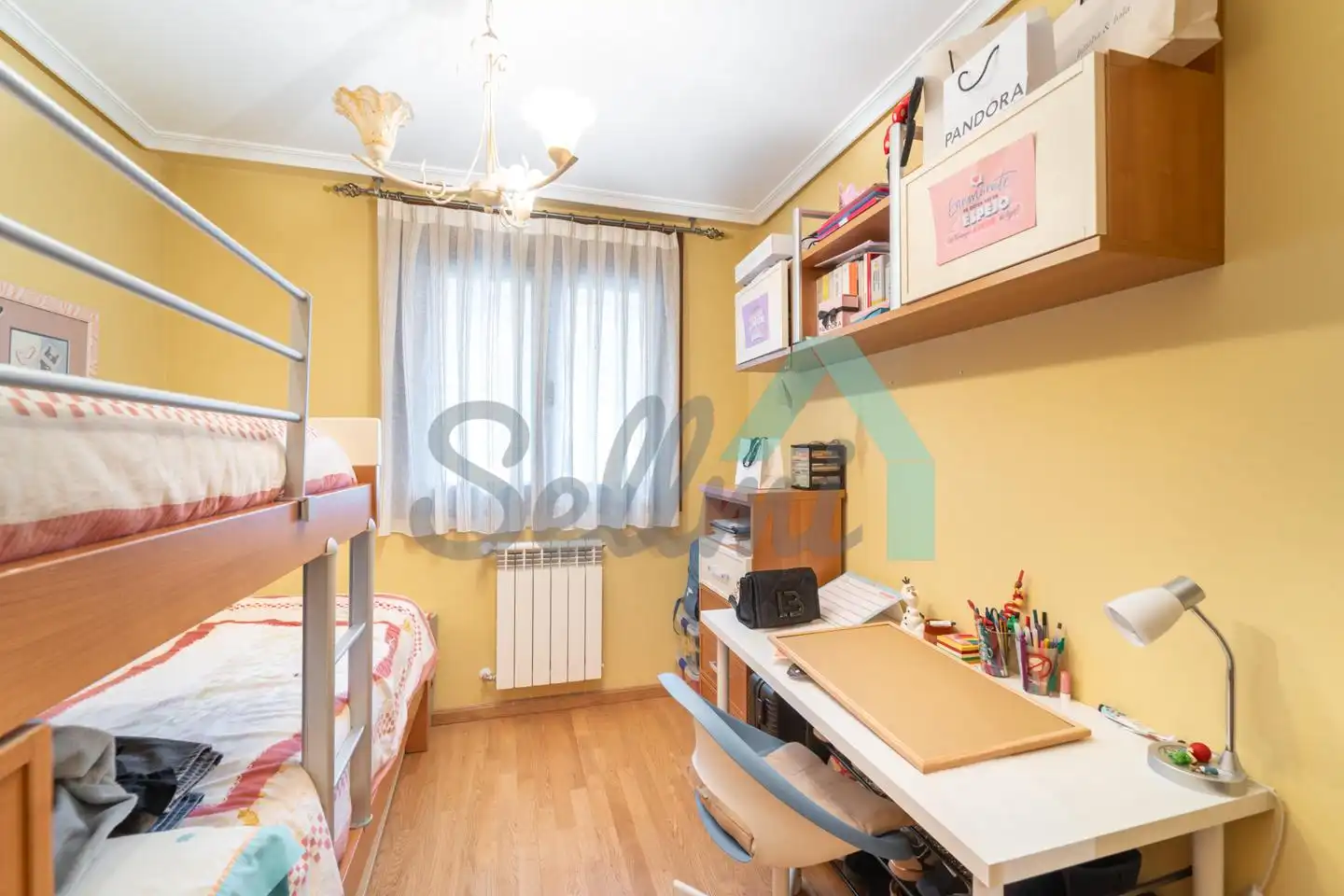 Habitación de Piso en venta en Somiedo con Calefacción, Parquet y Terraza