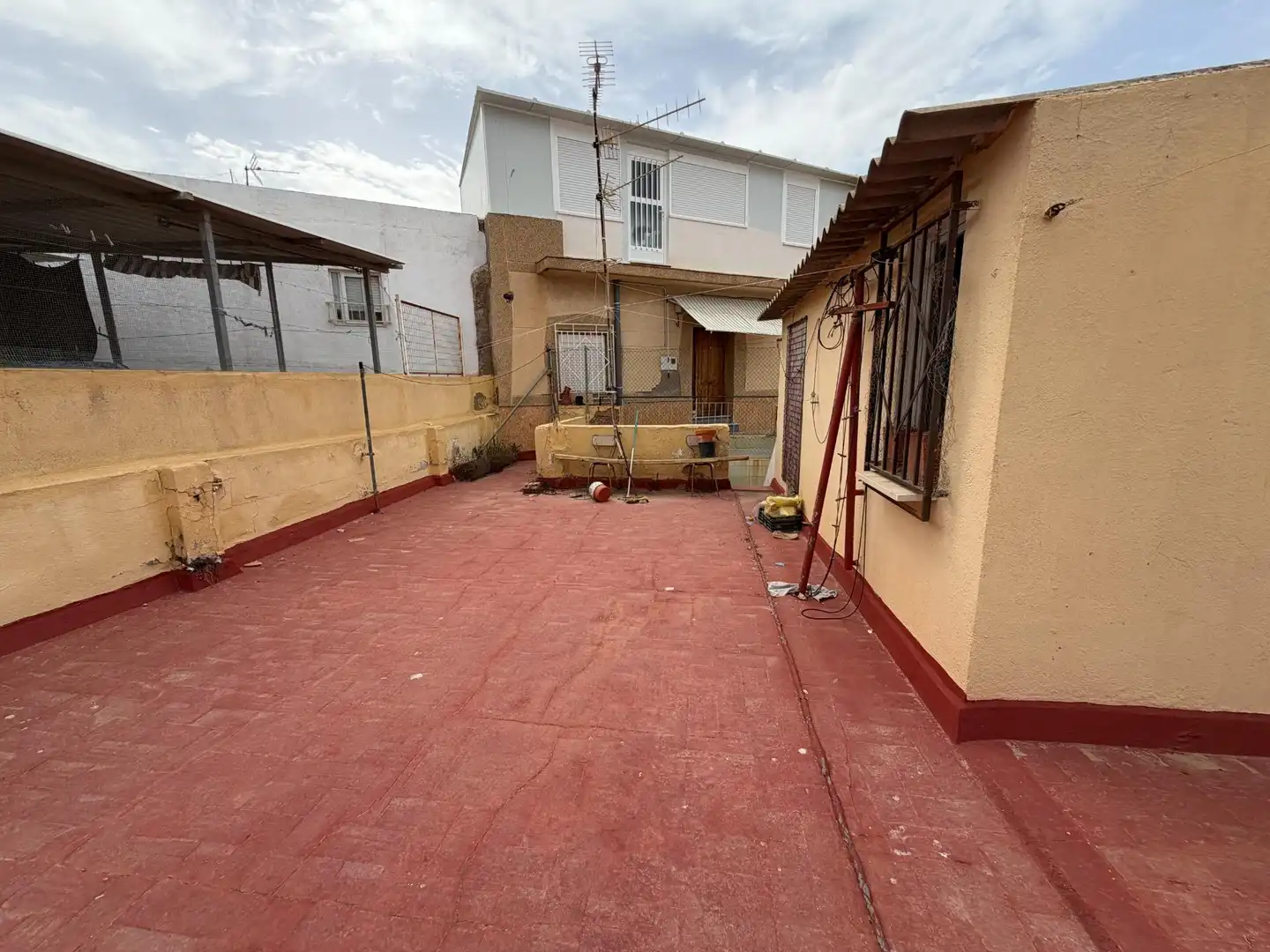 Vista exterior de Casa o chalet en venta en Águilas con Terraza, Amueblado y Balcón