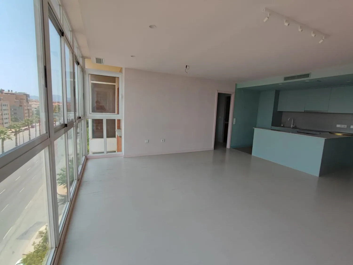 Living room of Flat to rent in  Murcia Capital  with Air Conditioner, Heating and Storage room