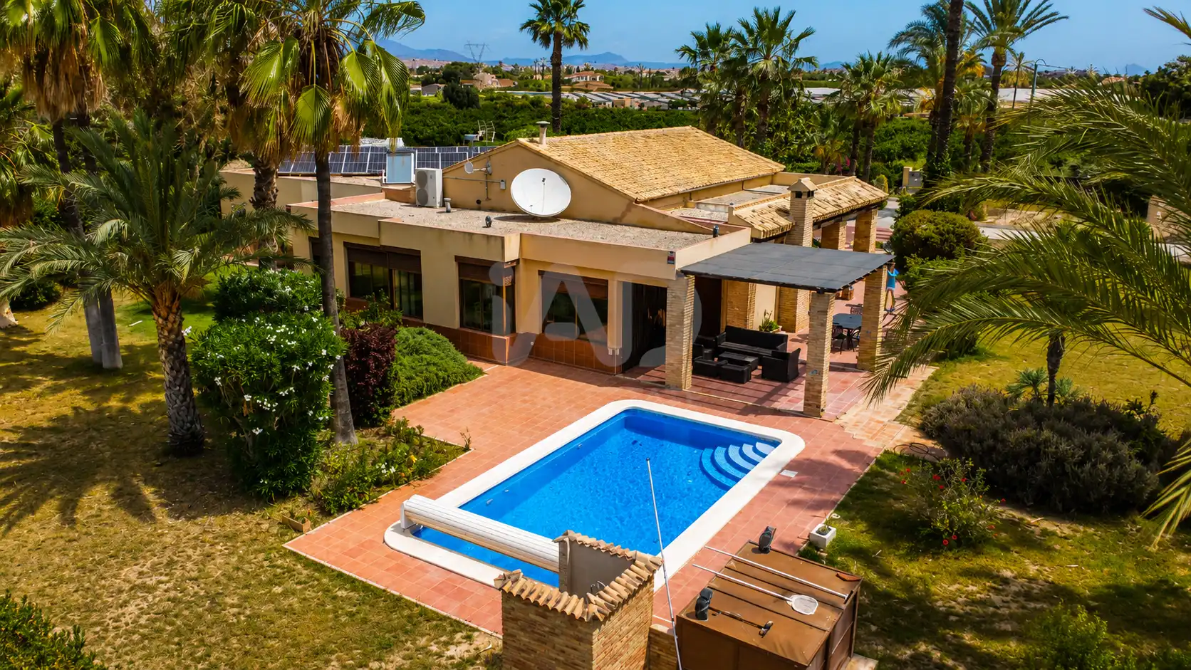 Garden of Houses for sale in Elche / Elx  with Air Conditioner, Heating and Terrace