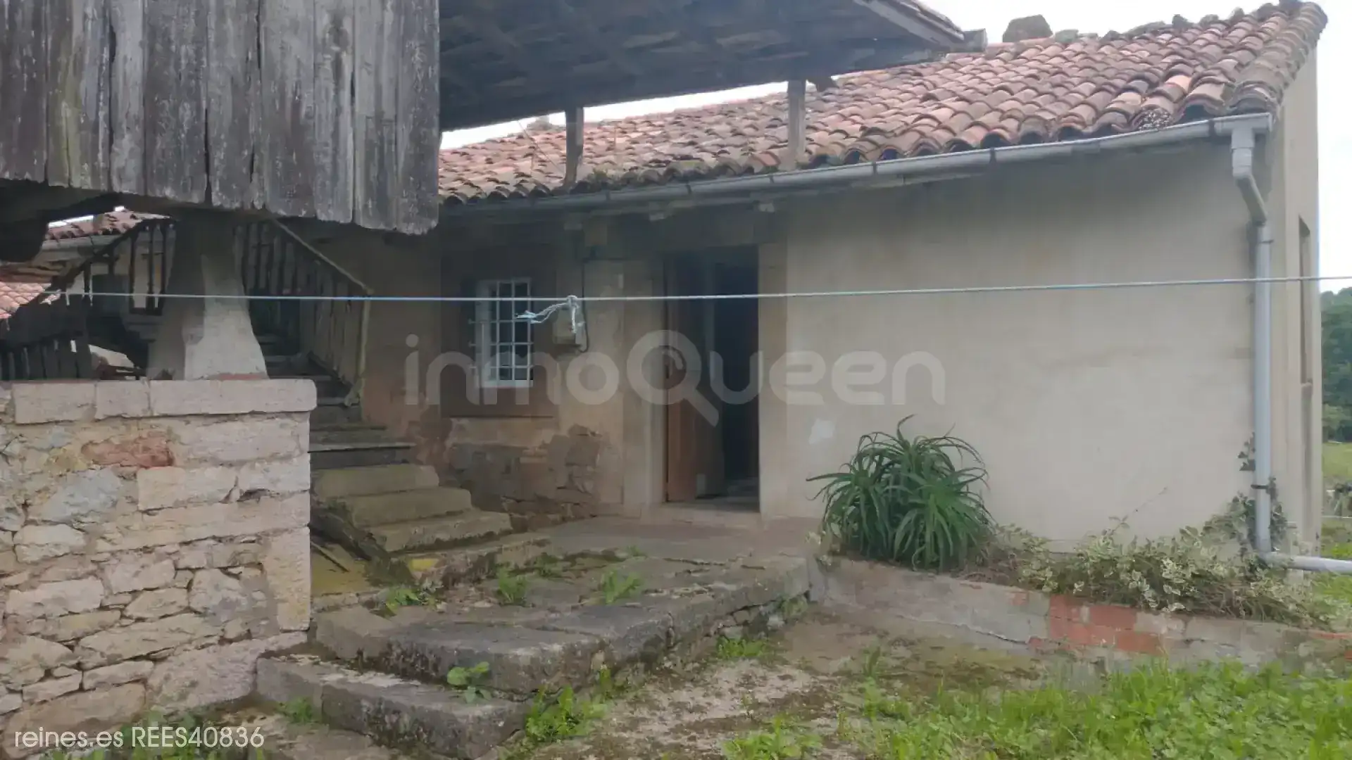Vista exterior de Casa o xalet en venda en Grado amb Calefacció, Jardí privat i Terrassa
