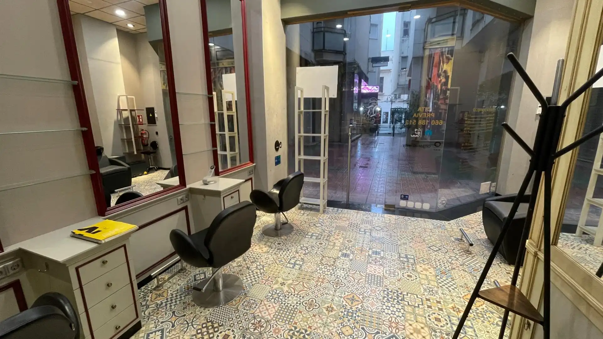 Local comercial en venda a GONDOMAR, imagen 4