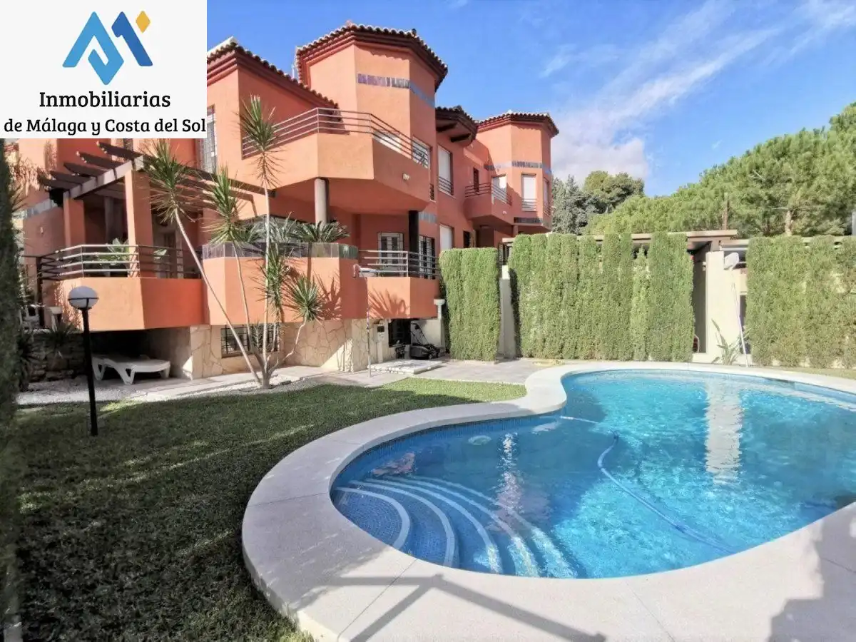 Abitazione con piscina in vendita a Calle Manuel Barbadillo, imagen 12