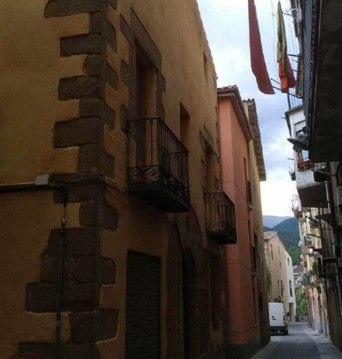 Vista exterior de Piso en venta en Sant Joan de les Abadesses