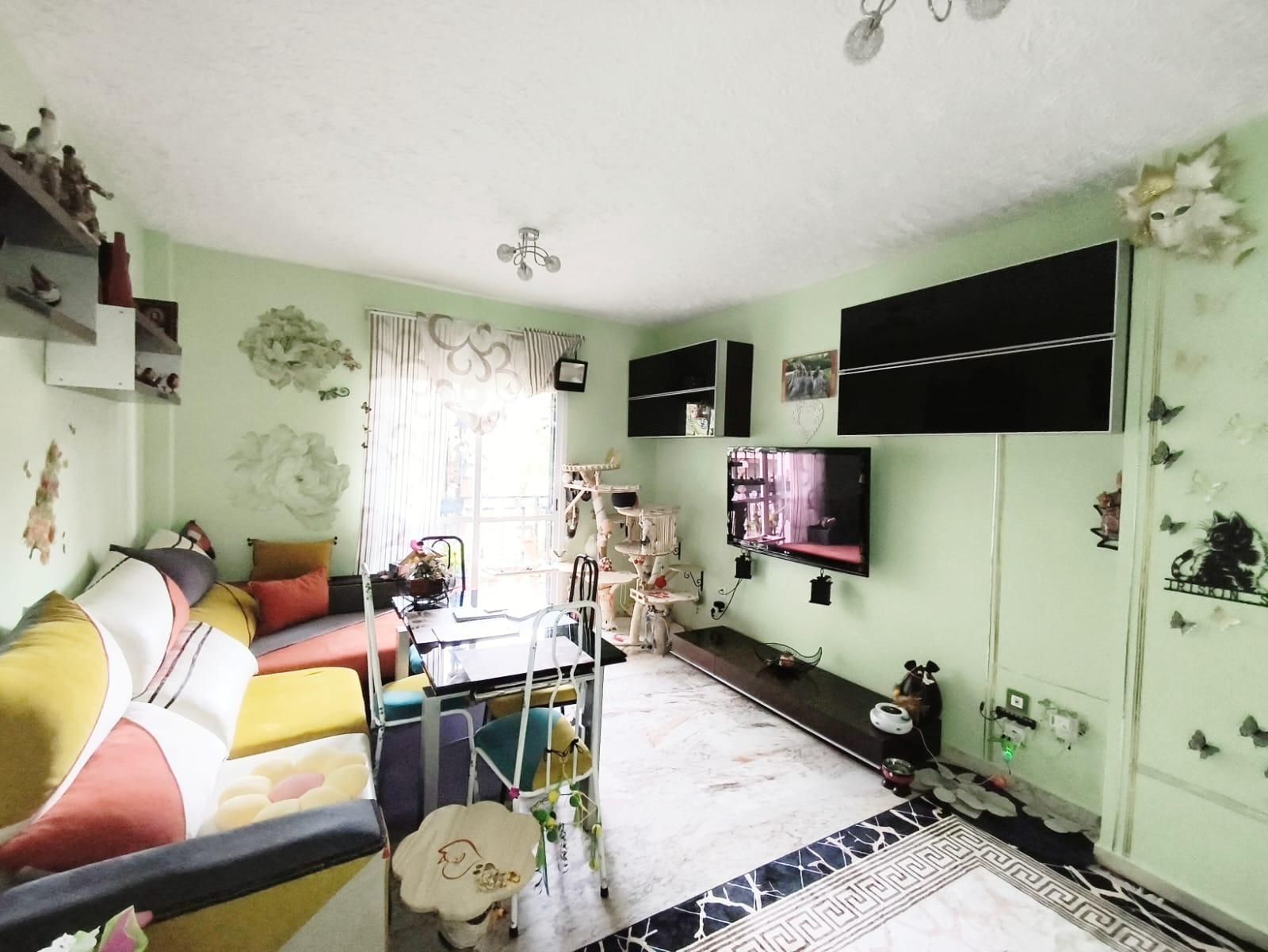 Living room of Flat for sale in  Sevilla Capital  with Air Conditioner