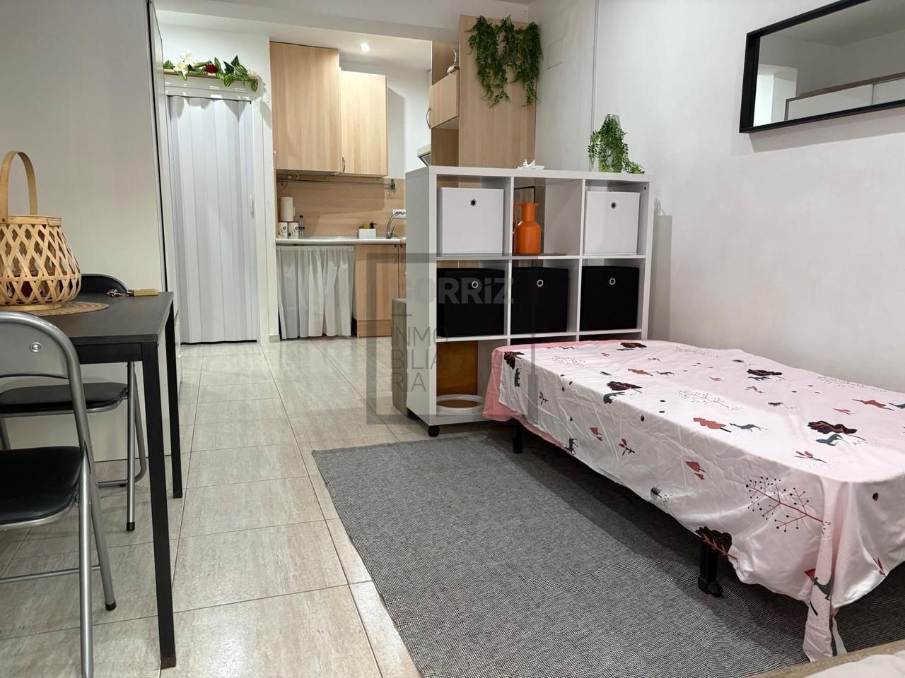 Habitación de Estudio en venta en Mataró con Amueblado