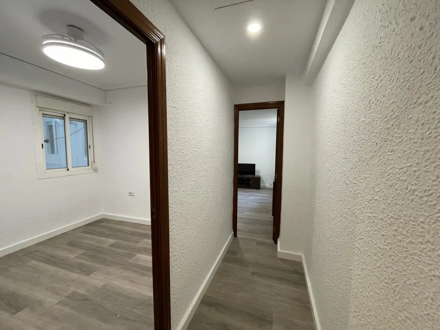 Piso de alquiler en Valencia - Plaza Vicente Iborra, El Carme