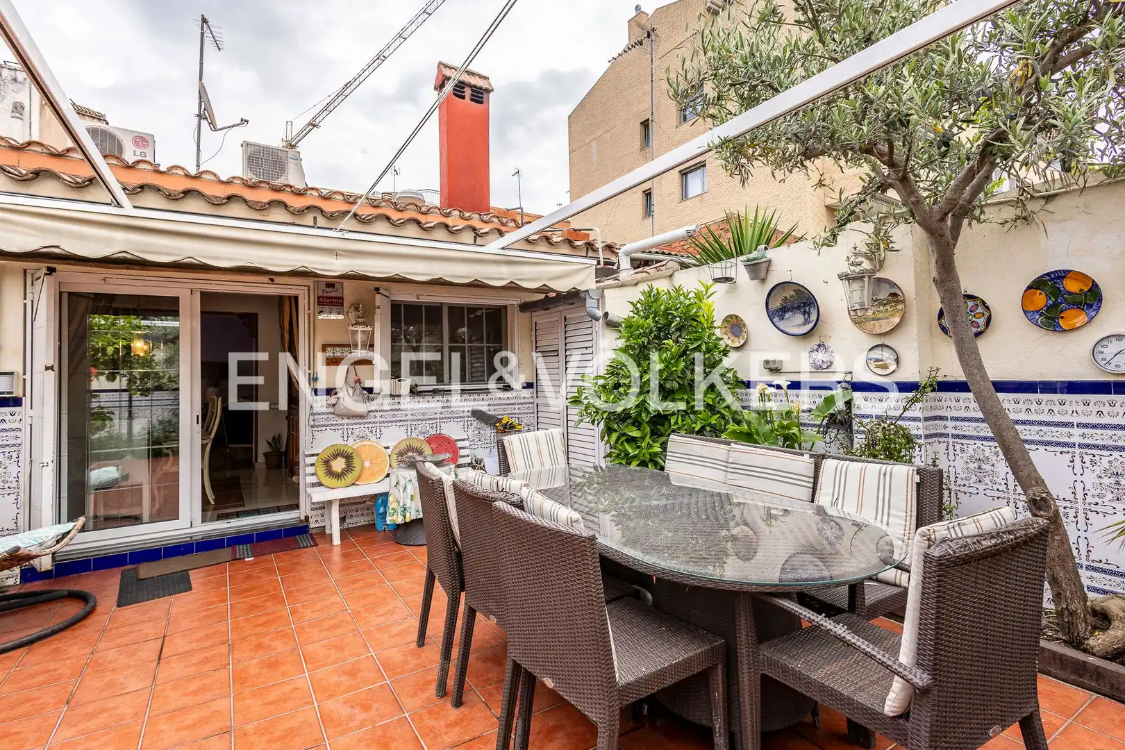 Terraza de Casa o chalet en venta en Sant Joan Despí con Aire acondicionado, Calefacción y Jardín privado