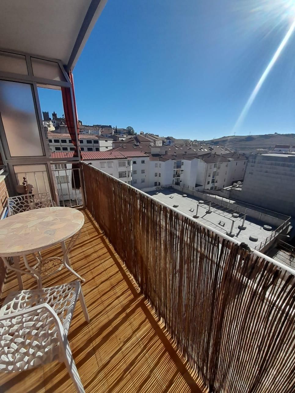 Flat to rent in Casco Antiguo