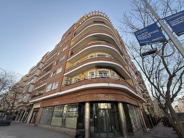 Local comercial en venda a Delicias