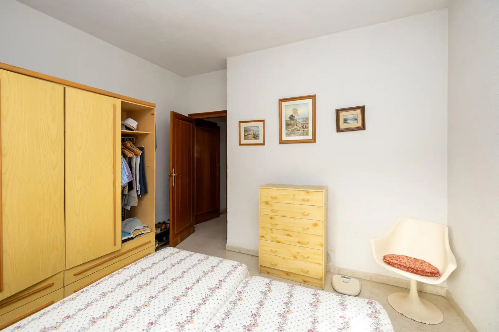 Habitación de Casa o chalet en venta en Armilla con Aire acondicionado, Calefacción y Jardín privado