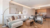 Living room of Flat for sale in  Madrid Capital  with Air Conditioner, Heating and Storage room