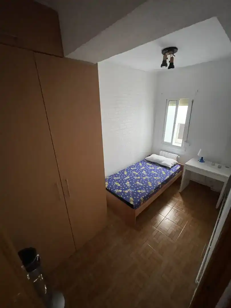 Dormitori de Apartament de lloguer en Barcelona amb Traster i Moblat