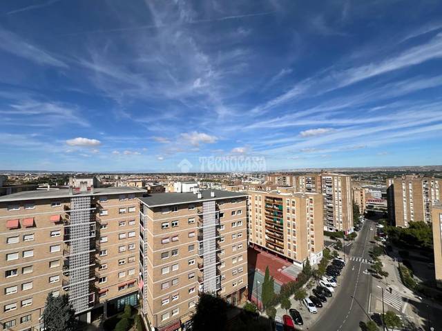 Piso en Venta en Parque Palomar – Bombarda