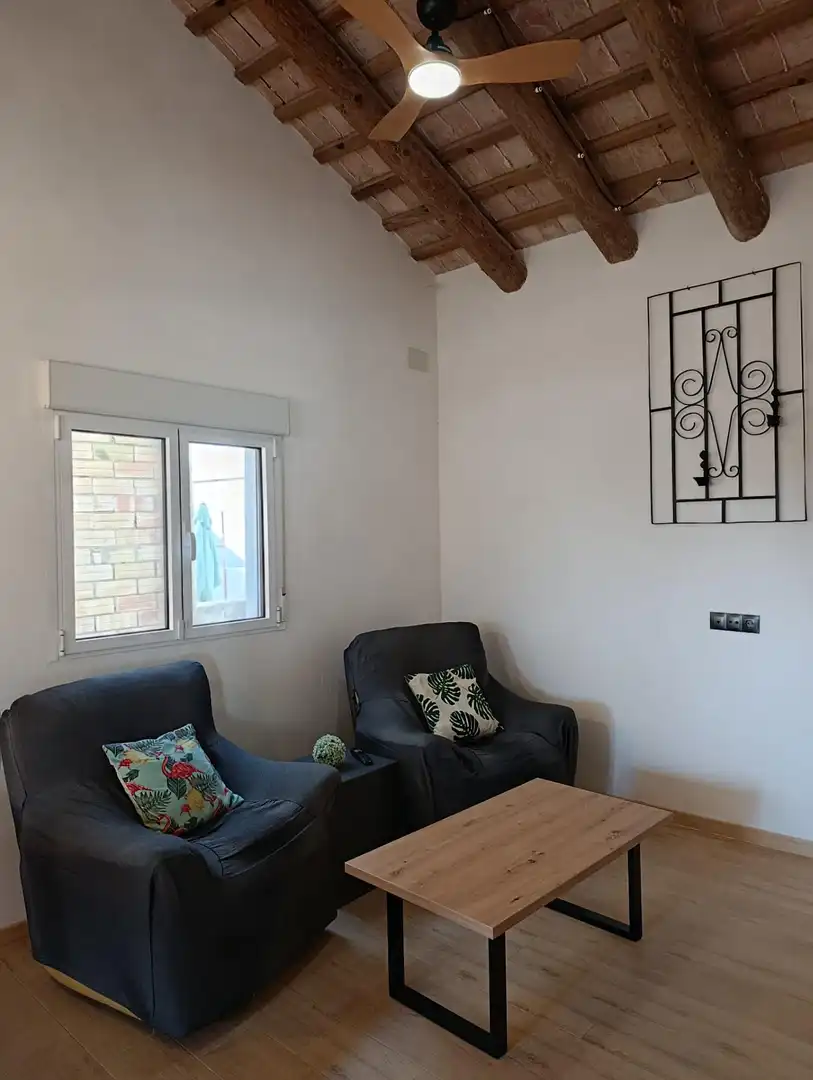 Dormitori de Casa o xalet en venda en Deltebre amb Jardí privat i Terrassa