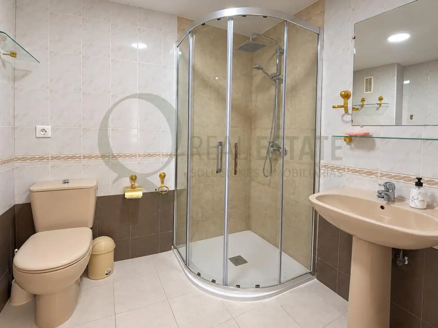 Baño de Piso en venta en Playa de San Juan - El Cabo de las Huertas