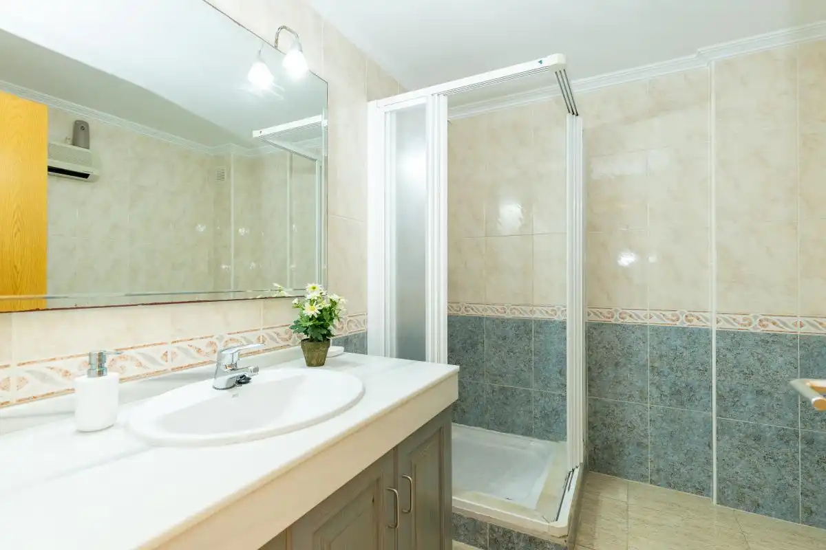 Baño de Casa adosada en venta en Eivissa con Aire acondicionado, Calefacción y Jardín privado