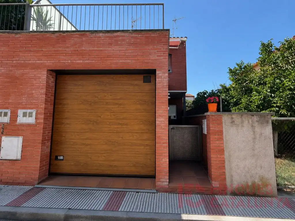 Exterior view of Houses for sale in Vilablareix  with Air Conditioner and Heating